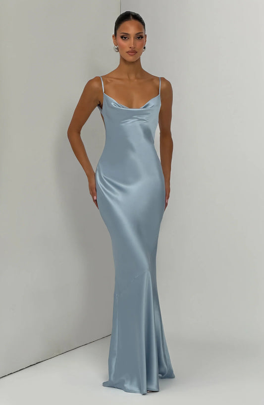 Robe Azura